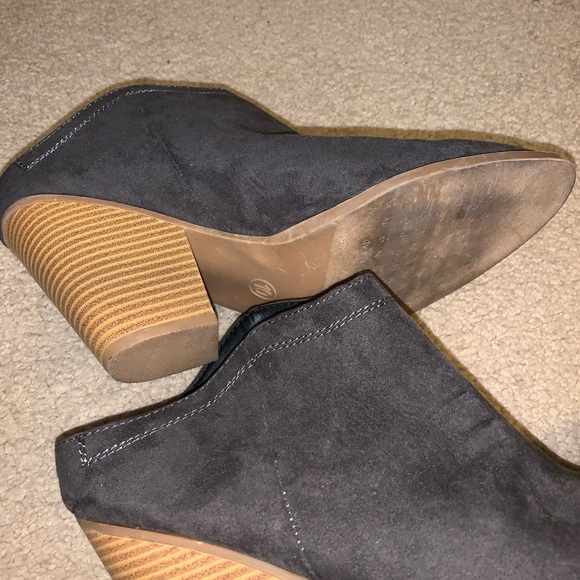 Grey suede high heeled bootie slip ons - Picture 3 of 4